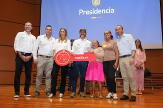 FOTOGRAFÍA LA RECONSTRUCCION AVANZA PARA 9 FAMILIAS DEL VALLE DEL CAUCA 01