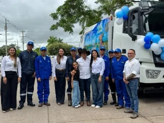 FOTOGRAFIA COMUNICADO MAS DE 12500 HABITANTES BENEFICIADOS CON NUEVOS VEHICULOS  PARA TRASPORTE DE RESIDUOS 01