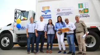 Manaure La Guajira recibio nuevo carro compactador de residuos solidos