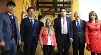 Minvivienda se reunio con el Embajador de Corea del Sur en Colombia