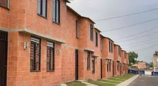 Gobierno Nacional cumple y entrega las primeras casas gratis en Pradera, Valle