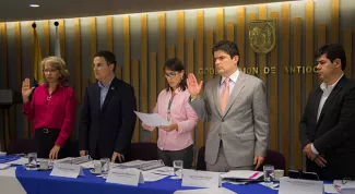 Ministro de Vivienda, Luis Felipe Henao Cardona, se posesionó como nuevo miembro de la junta directiva del Metro de Medellín
