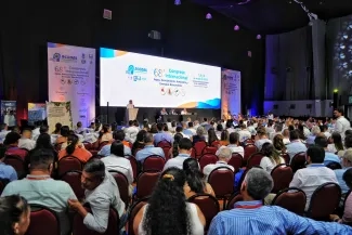 FOTOGRAFÍA EL MINISTRO (E) DE VIVIENDA, CIUDAD Y TERRITORIO, EDWARD LIBREROS MAMBY, EN EL 68° CONGRESO DE ACODAL 2025