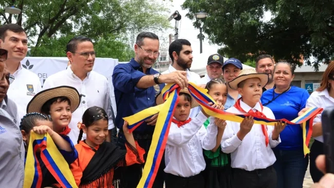 FOTOGRAFIA CONSTRUCCION DE VIVIENDAS RURALES PARA FAMILIAS DEL NORTE DE SANTANDER 01