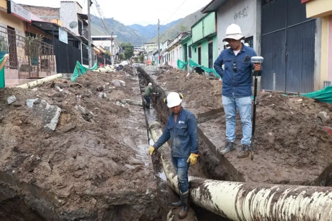 MINVNVIENDA HACE SEGUIMIENTO A OBRAS DE ALCANTARILLANDO EN LA PLATA, HUILA 01