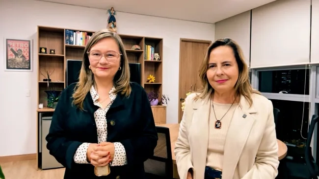 FOTOGRAFIA MINVIVIENDA Y SUPER INDUSTRA Y COMERCIO PROTEGEN DERECHOS POR ALZA DEL SALARIO MINIMO 