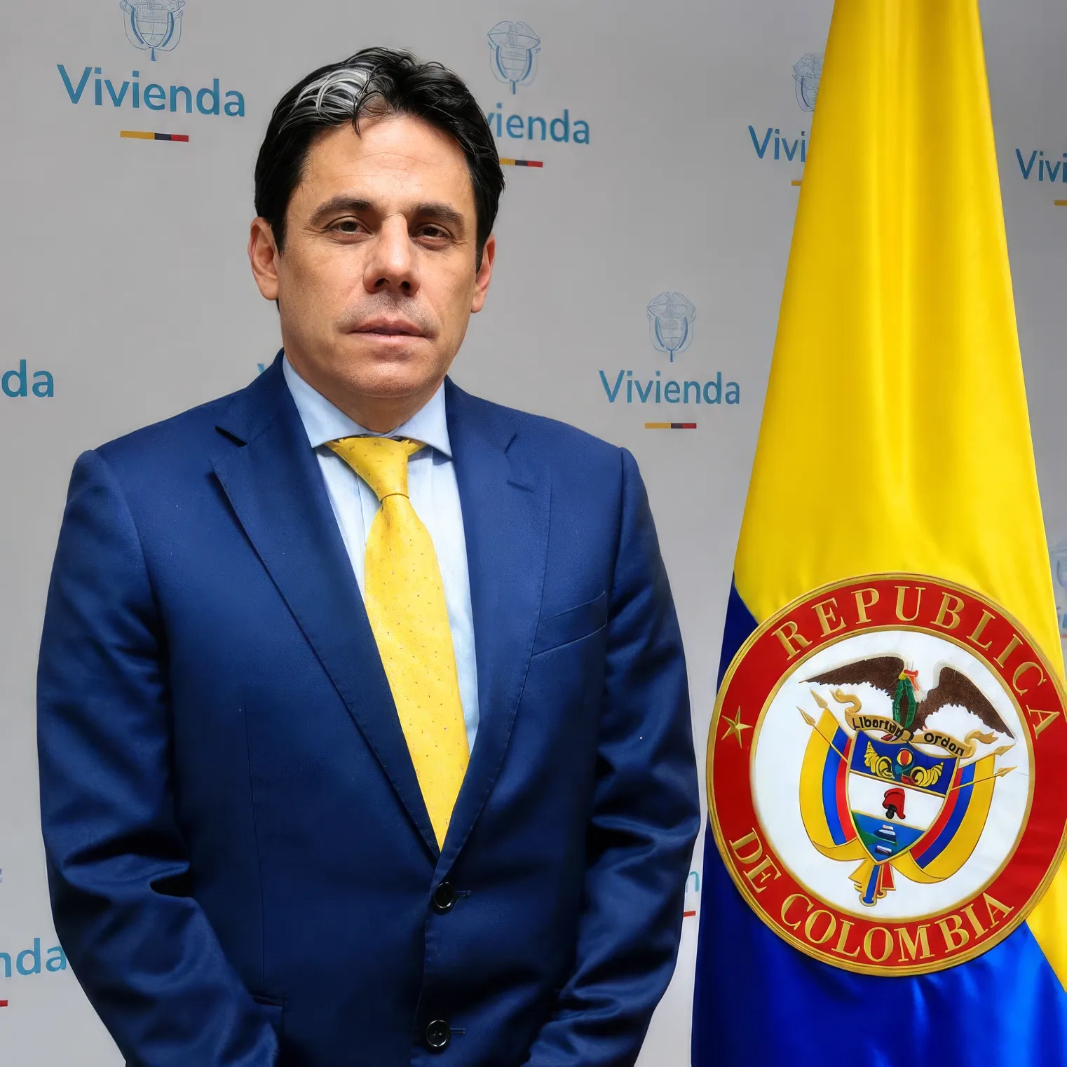 FOTOGRAFIA Director de Política y Regulación Camilo Martínez Puentes